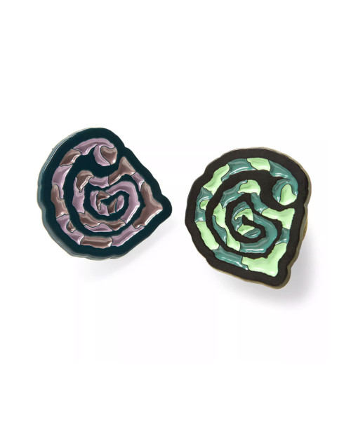 pins charhartt wip