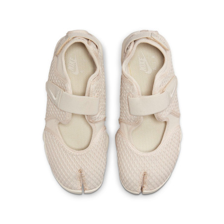 zapatillas nike rift color beige