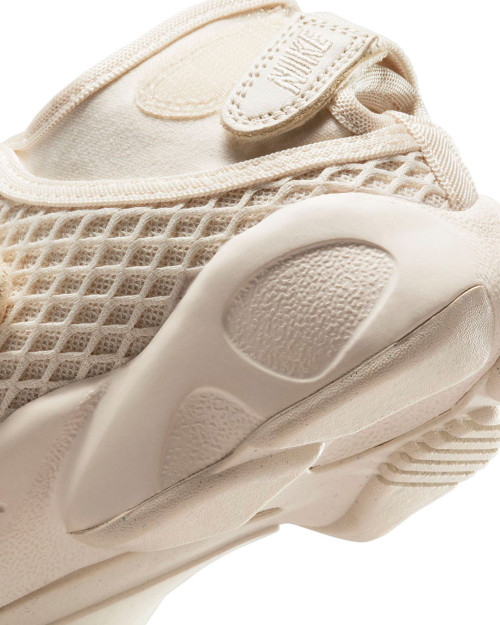 zapatillas nike rift color beige