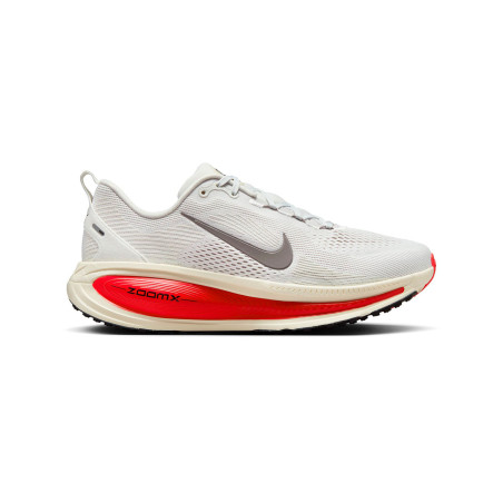 zapatillas de running nike vomero 18 blancas y rojas