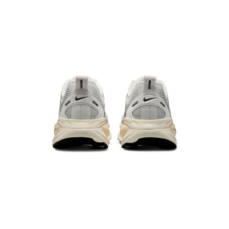 zapatillas de running nike vomero 18 blancas