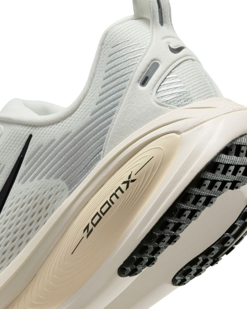 zapatillas de running nike vomero 18 blancas