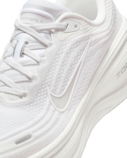 zapatillas de running blancas nike vomero plus HV8150-102