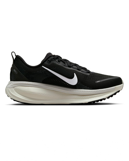zapatillas nike vomero 18 color negro y blanco