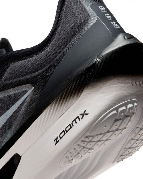 Zapatillas Nike Zoom Fly 6 color negro