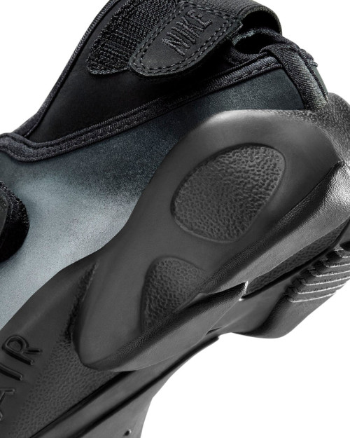 zapatillas tabi nike air rift para mujer plateadas IH3656-095