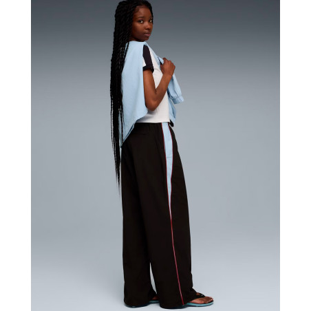 pantalones puma x fenty color negro y azul