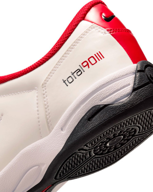 zapatillas nike total 90 color blancas y rojas HQ2851-100