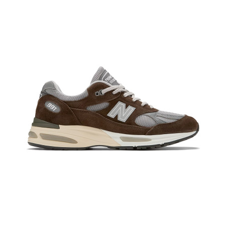 zapatilla new balance 991V2 BG2 color marrón