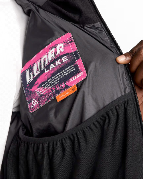 abrigo nike acg luanar lake primaloft color negro HV1296-010