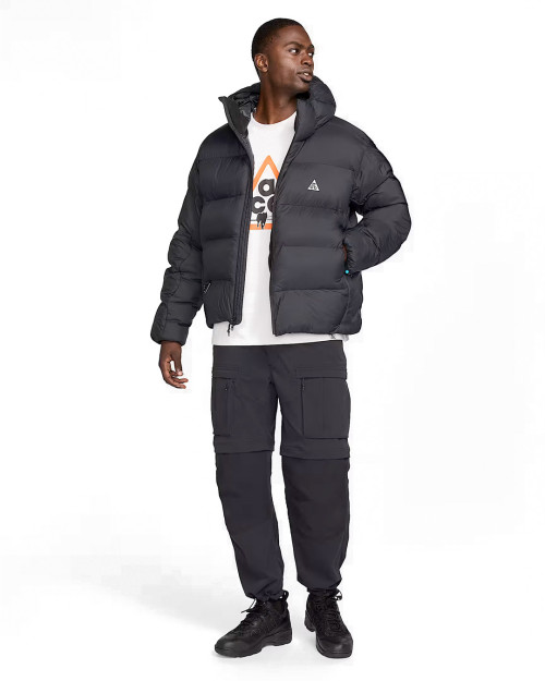 abrigo nike acg luanar lake primaloft color negro HV1296-010