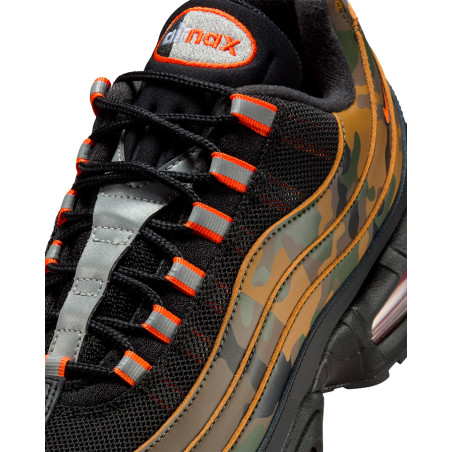 Zapatillas Nike Air Max 95 OG color naranja HQ1973-001