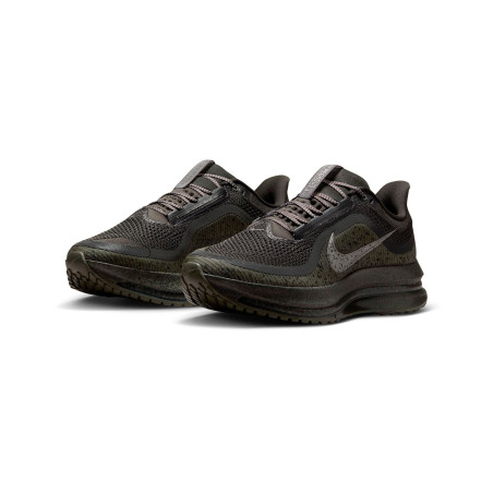 nike pegasus premium color verde oliva IM6000-254