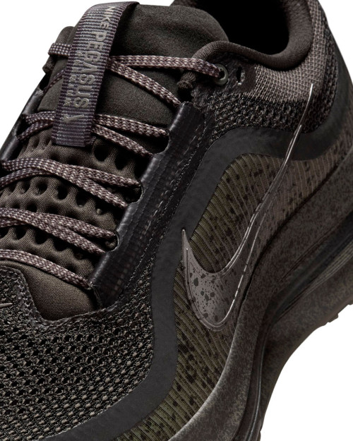 nike pegasus premium color verde oliva IM6000-254