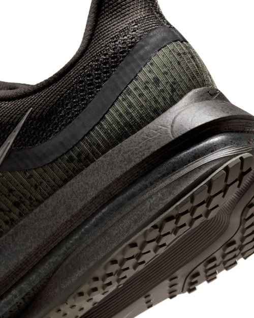 nike pegasus premium color verde oliva IM6000-254