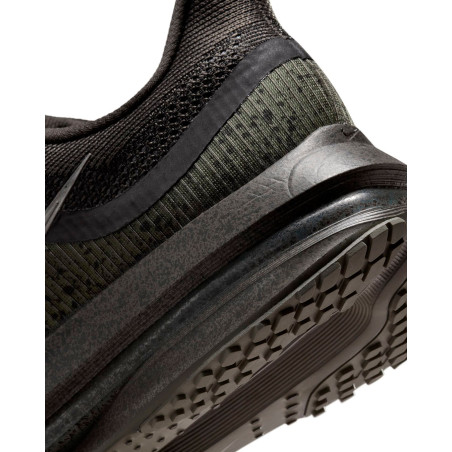 nike pegasus premium color verde oliva IM6000-254