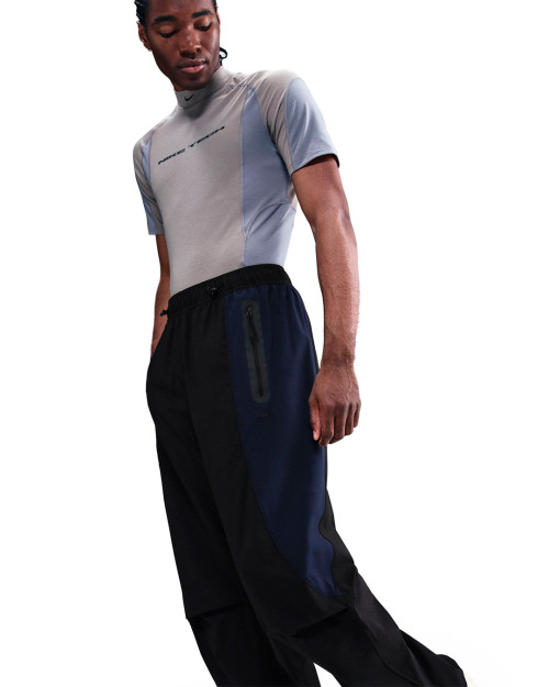 Pantalón Nike Tech Nike Tech Color Negro y Azul IH8466-010