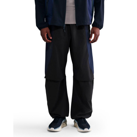 Pantalón Nike Tech Nike Tech Color Negro y Azul IH8466-010