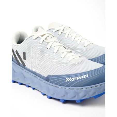 zapatillas de trail running nnormal azules