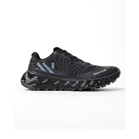 zapatillas de trail running nnormal tomir 2 negras