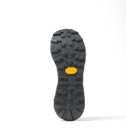 zapatillas de trail running nnormal tomir 2 negras