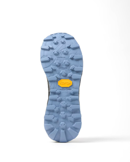zapatillas de trail runnin nnormal gore-tex
