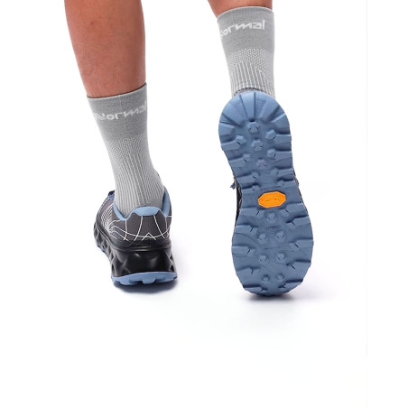 zapatillas de trail runnin nnormal gore-tex