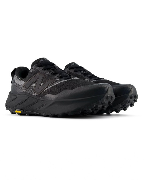 zapatillas de trail running new balance hierro 9 gore tex color negro