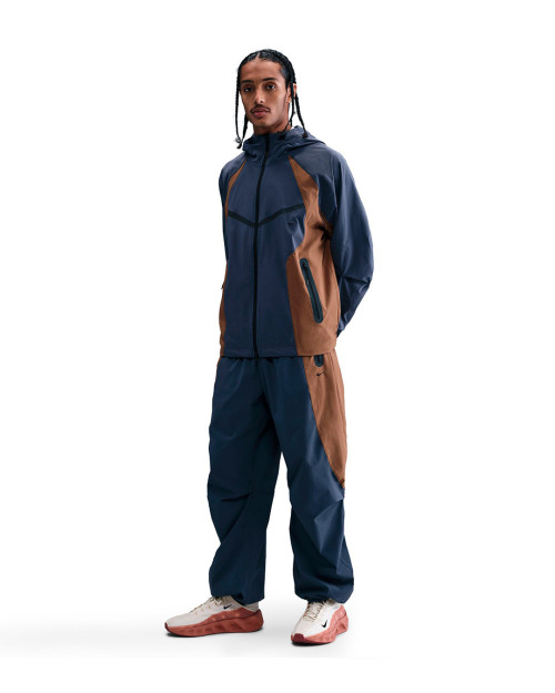 NIKE TECH PANT COLOR AZUL Y MARRÓN H8466-437