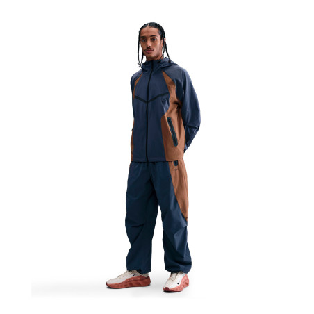 NIKE TECH PANT COLOR AZUL Y MARRÓN H8466-437
