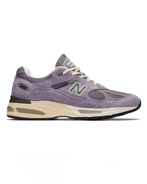 NEW BALANCE 991V2 LV2...