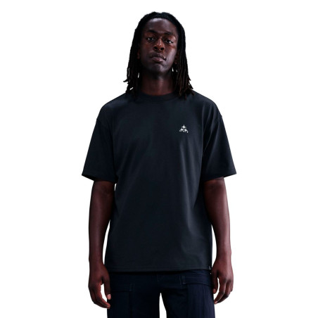 camiseta nike acg color negro de aliens