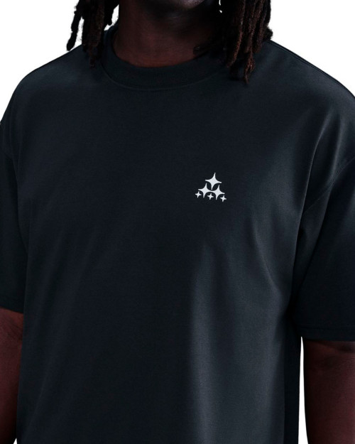 camiseta nike acg color negro de aliens