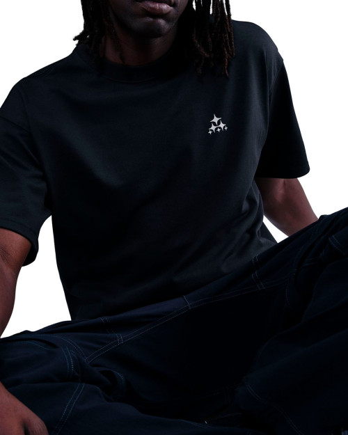 camiseta nike acg color negro de aliens