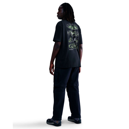 camiseta nike acg color negro de aliens