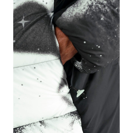 Abrigo NIKE ACG "LUNAR LAKE" HV1144-060 Color Negro y Blanco